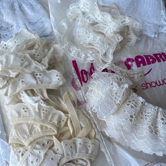 Lot Vintage Lace Trim & Eyelet Ruffle 1970s-1990s Sewing Craft Supply Fabric - Picture 9 of 12